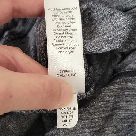 Athleta Chaturanga Heather Grey Capri Legging size XS - Picture 6 of 6